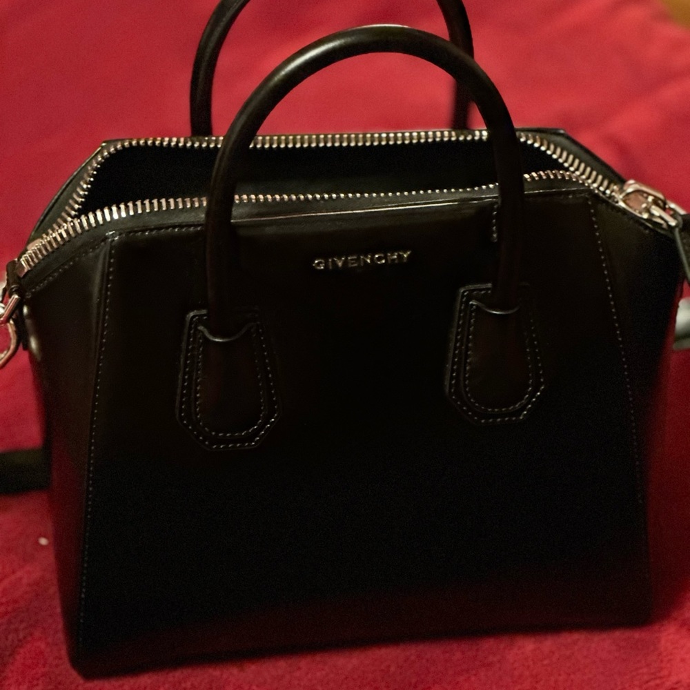 Givenchy Small Antigona Bag
